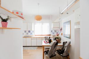 Nhà bếp/bếp nhỏ tại Cà Milla