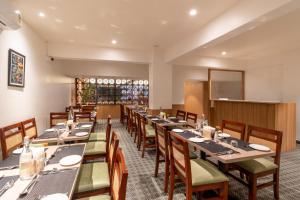 Εστιατόριο ή άλλο μέρος για φαγητό στο Hotel Vaari Vista By Bestinn Leisure