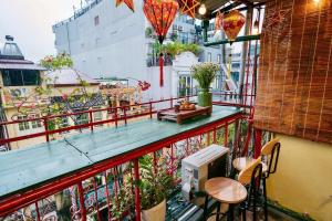 Balkón nebo terasa v ubytování Super Old Quarter View - Skyline Balcony - Ta Hien street