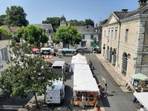 Η γειτονιά γύρω από ή μία γειτονιά κοντά σε αυτό το διαμέρισμα