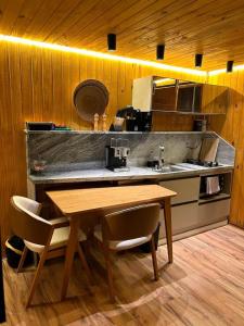 Kuchyň nebo kuchyňský kout v ubytování Cabana Natu - Visconde de Mauá