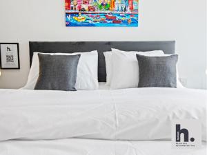 En eller flere senge i et værelse på NHS - Hull University - HCC - Renewable Energy - FREE Parking - City Centre - Perfect for Business x20 Units + 51 billeder