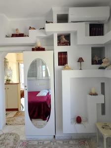 Knihovna v apartmánu