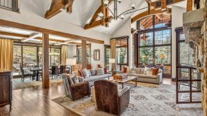 Χώρος καθιστικού στο High Road