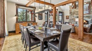 Χώρος καθιστικού στο High Road +50 φωτογραφίες