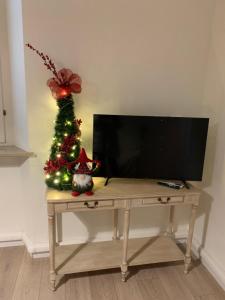 Μια τηλεόραση ή/και κέντρο ψυχαγωγίας στο Casetta in Collina 3