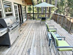 Μπαλκόνι ή βεράντα στο Palisades, Lake Tahoe, Tahoe City, Hot Tub, Dogs OK