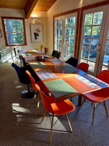 Χώρος καθιστικού στο Palisades, Lake Tahoe, Tahoe City, Hot Tub, Dogs OK