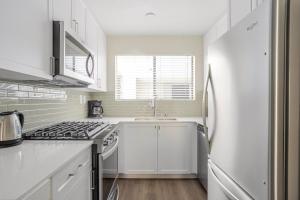 Φωτογραφία από το άλμπουμ του Blueground Burbank pool nr Burbank Town Center LAX-1381 σε Burbank Junction