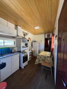 Η κουζίνα ή μικρή κουζίνα στο Casa Tiburon La Paloma