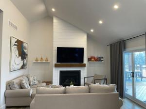 Μια τηλεόραση ή/και κέντρο ψυχαγωγίας στο Vineyard Countryside