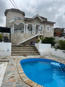 Bassein majutusasutuses Dani Residence Accra või selle lähedal