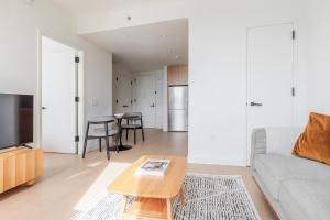 Kuchyň nebo kuchyňský kout v ubytování Blueground South Williamsburg view nr Brooklyn Bridge NYC-2135