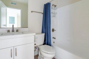 Ένα μπάνιο στο Blueground Midtown pool nr Stanford Park SFO-1868 +11 φωτογραφίες