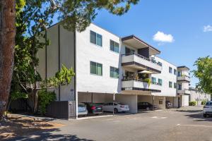 Το κτήριο όπου στεγάζεται  το διαμέρισμα