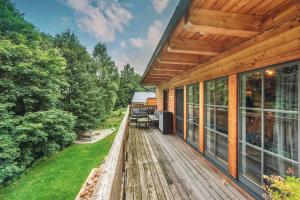 Un jardín fuera de Chalet Olešnice