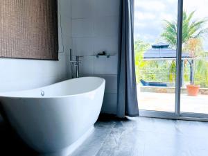 Ένα μπάνιο στο Lakeview Granada Hotel Boutique +118 φωτογραφίες