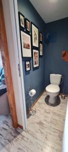 Koupelna v ubytování Gite du bourbouillon