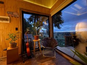 Μπαλκόνι ή βεράντα στο Cabin with Jacuzzi