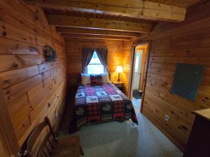 Foto dalla galleria di Vacationland Estates Resort a Island Falls