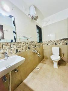 Ένα μπάνιο στο Jk Valley Panchgani