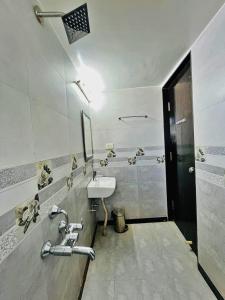 Ένα μπάνιο στο Jk Valley Panchgani +12 φωτογραφίες