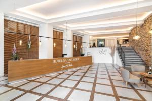 Vstupní hala nebo recepce v ubytování Hotel Na Taconera + 87 fotografií