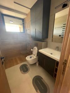 Ένα μπάνιο στο Escape Panorama Apartmani Tara +26 φωτογραφίες