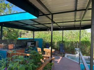 Κήπος έξω από το Fortuna Glamping