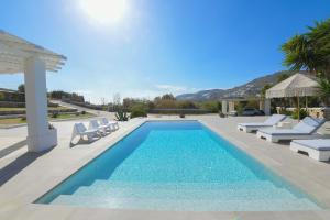 Πισίνα στο ή κοντά στο Villa "Kalli" with private pool - beachfront - Kalo Livadi