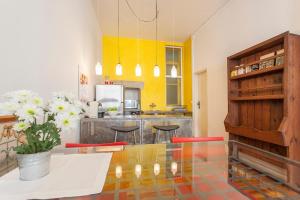 Η κουζίνα ή μικρή κουζίνα στο Your Home in Lisbon, Baixa