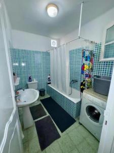 O baie la Dar zouila