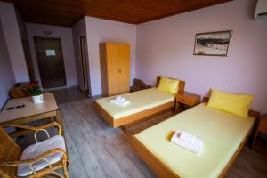 Et opholdsområde på Хотел Лесопарка