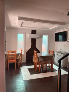 Μια τηλεόραση ή/και κέντρο ψυχαγωγίας στο El Ancla Anexo