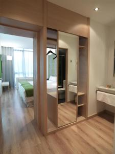 Ένα μπάνιο στο NH La Avanzada