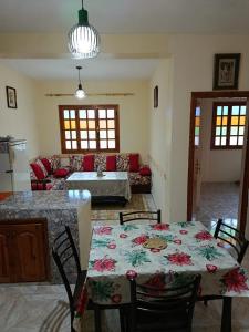 Χώρος καθιστικού στο Maison de vaccances Raouia