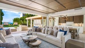 Χώρος καθιστικού στο Villa Elysium Anguilla