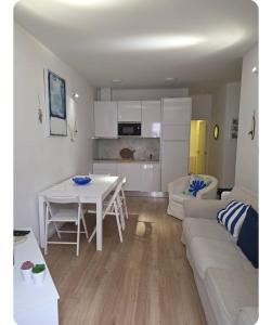 Η κουζίνα ή μικρή κουζίνα στο Me&You - Family Beach House