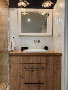 Ένα μπάνιο στο Apartamenty Guzik 31 +13 φωτογραφίες