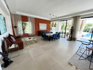 Bazén v ubytování Villa Ines nebo v jeho okolí