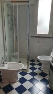 Et badeværelse på Stella Maris Family Home