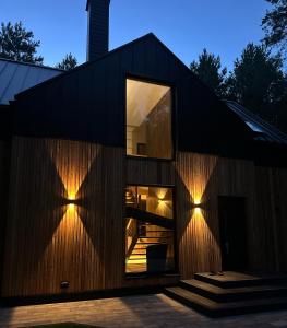 Το κτήριο όπου στεγάζεται  η βίλα