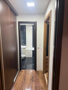 Ένα μπάνιο στο Apartament 2 camere