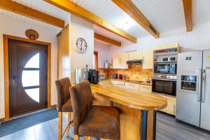 Kuchyň nebo kuchyňský kout v ubytování Maison familiale 6-8 personnes en Vallée d'Ossau