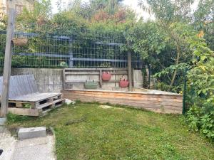 Κήπος έξω από το Villa Zaubertal Linz