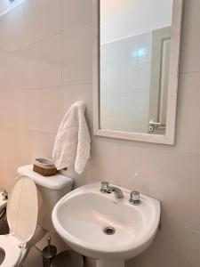 Ένα μπάνιο στο Los Olivos Apart +13 φωτογραφίες