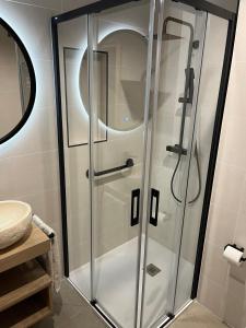 Ένα μπάνιο στο Cal Rocamarti +40 φωτογραφίες