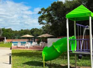 Zahrada ubytování 1 bedroom apartment, 3 min from the Airport