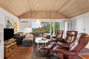 Χώρος καθιστικού στο LL259-Humble-Slavaenget-12