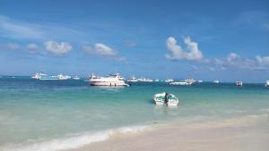 Příroda nedaleko apartmánu + 38 fotografií